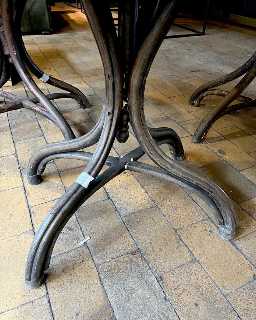 Lot de table thonet en marbre