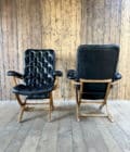 Paire de fauteuils au design élégant et confortable, parfaits pour ajouter une touche de charme et de raffinement à votre intérieur.