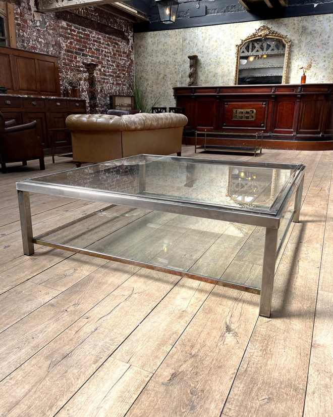 Table basse carrée chromée Romeo Rega