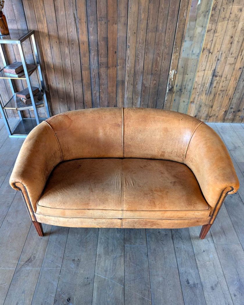 Top leather bench seat