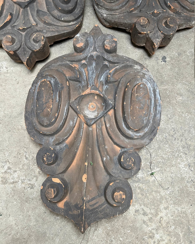 Lot of terracotta facade ornaments zoom