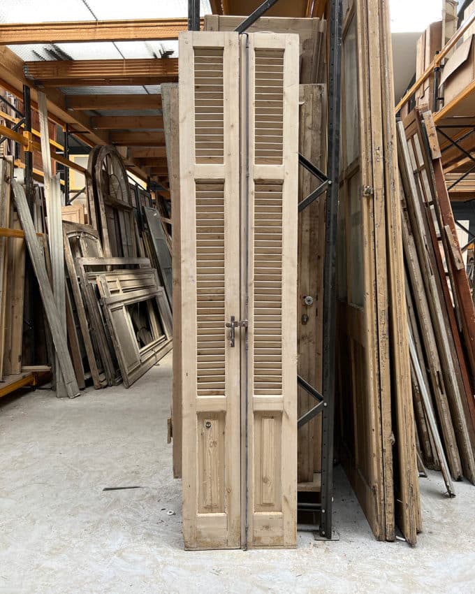 Pair of stripped shutters 60x271cm