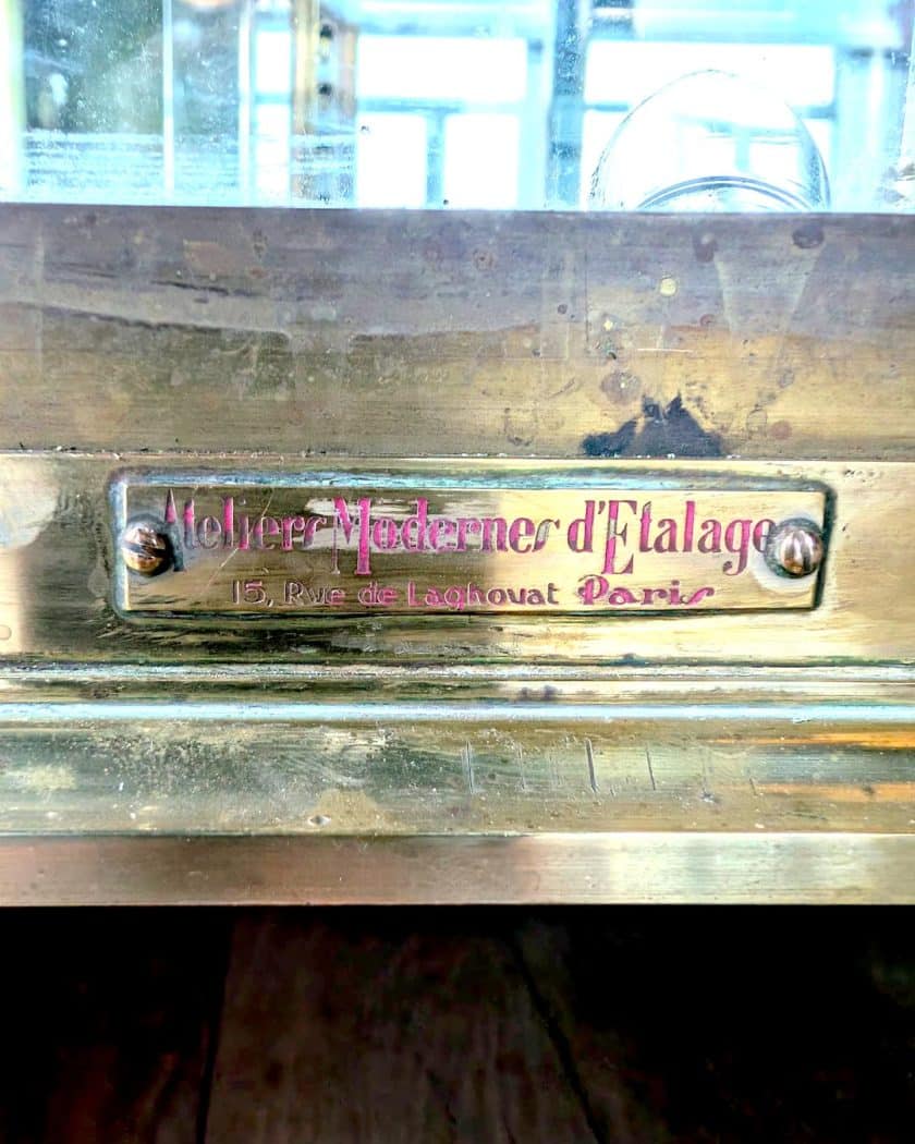 Grande vitrine en laiton 2