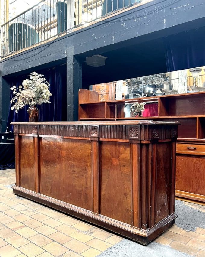 Bar avec façade en marqueterie des années 50 1
