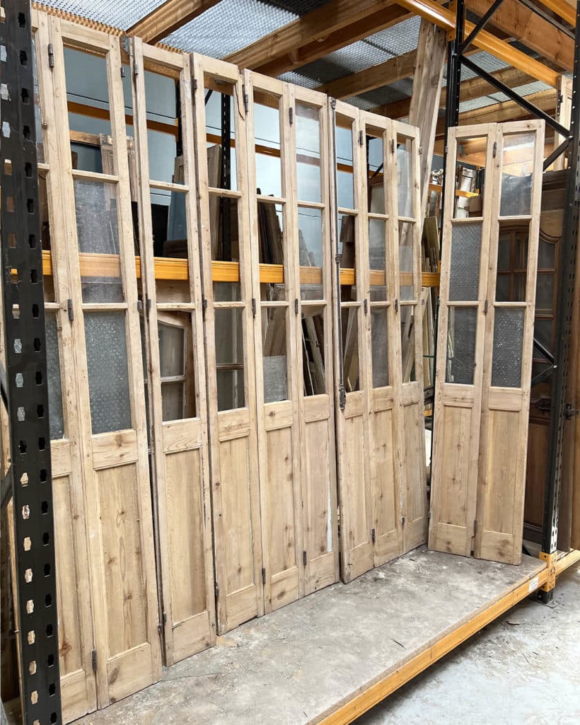 Set of glass doors