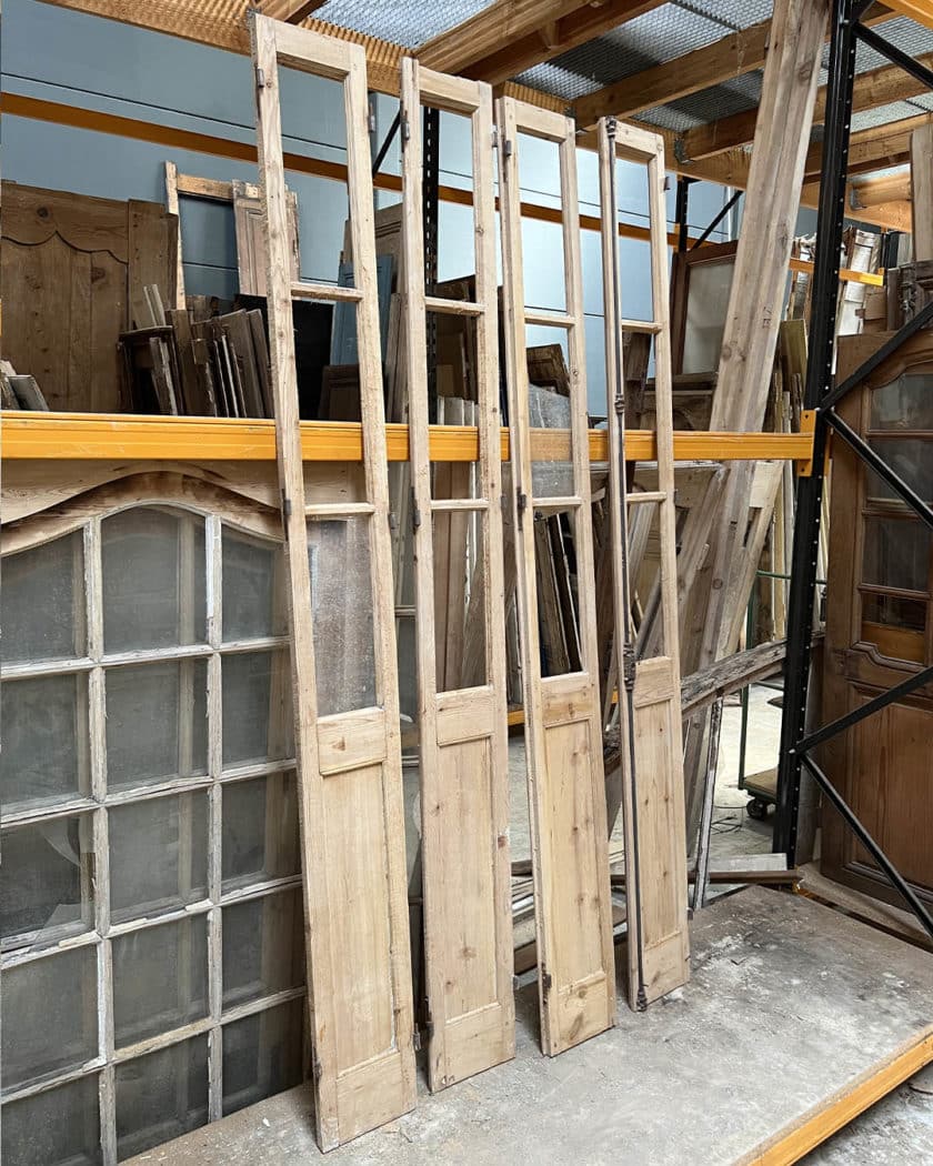 Set of glass doors
