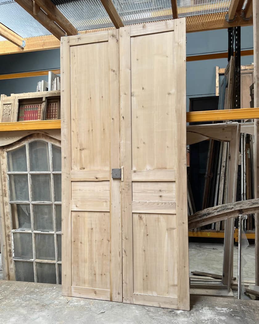 Double porte de placard décapée 113x238cm