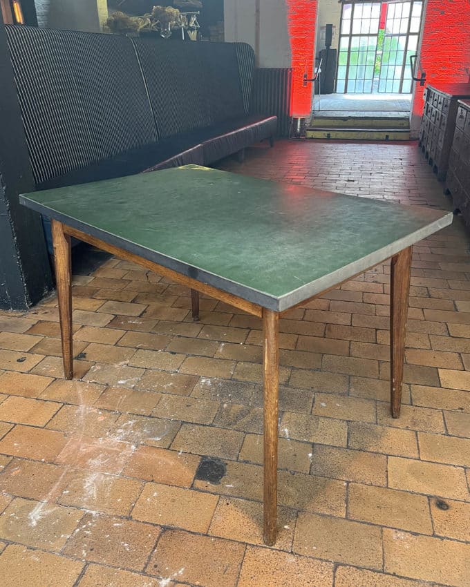 Tables Scandinave pied compas, plateau formica