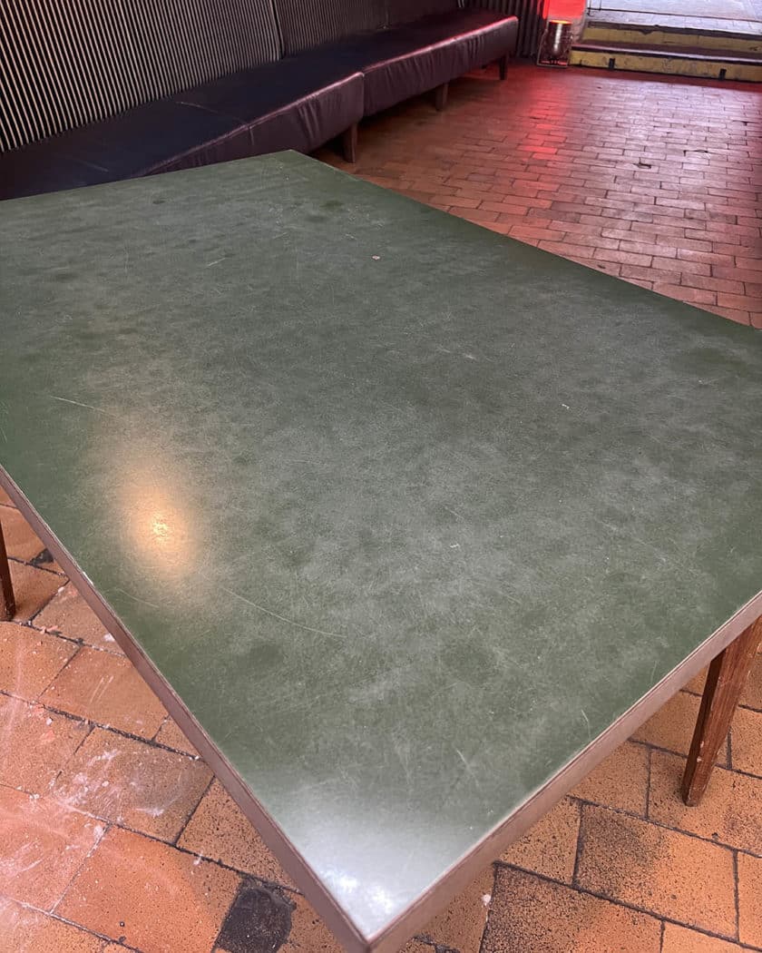 Tables Scandinave pied compas, plateau formica
