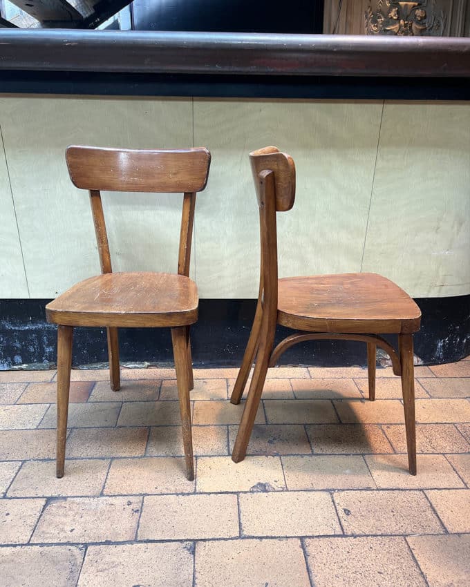 Bistro chair with compass base