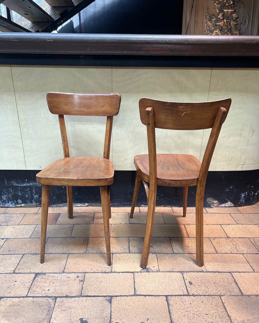 Bistro chair with compass base
