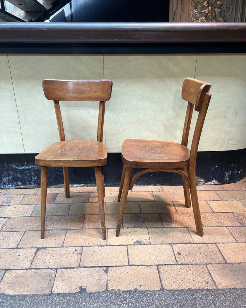 Bistro chair with compass base