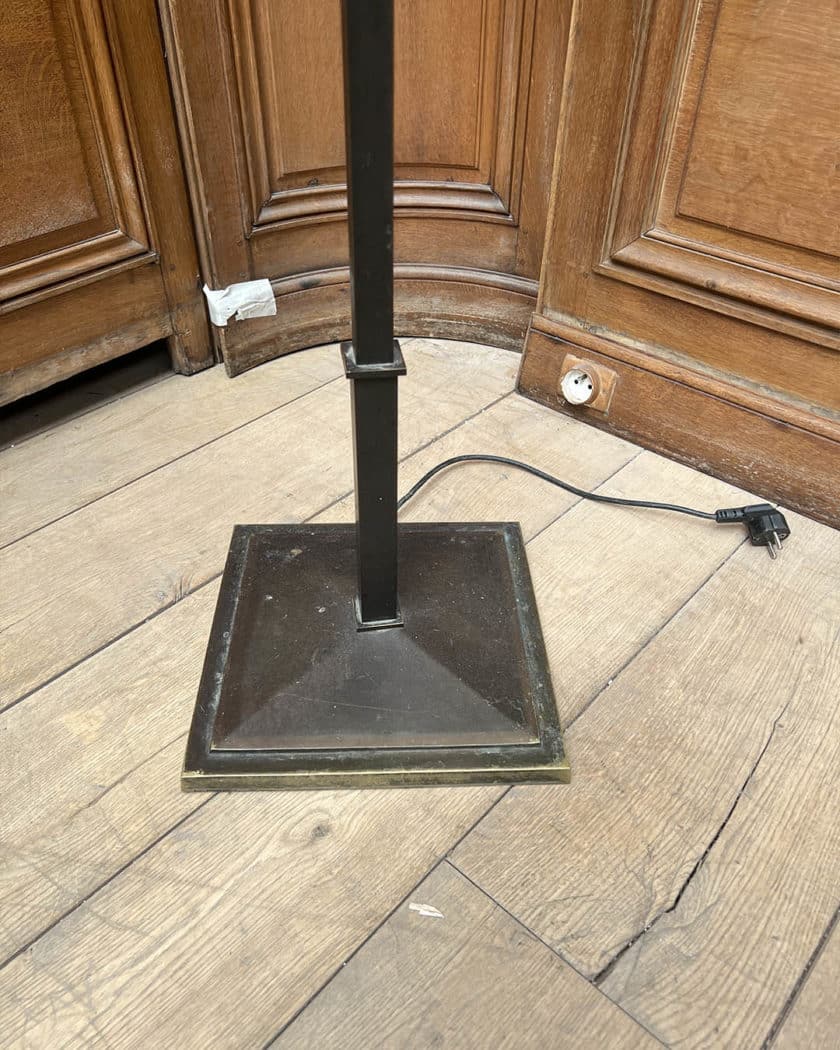 Floor lamps