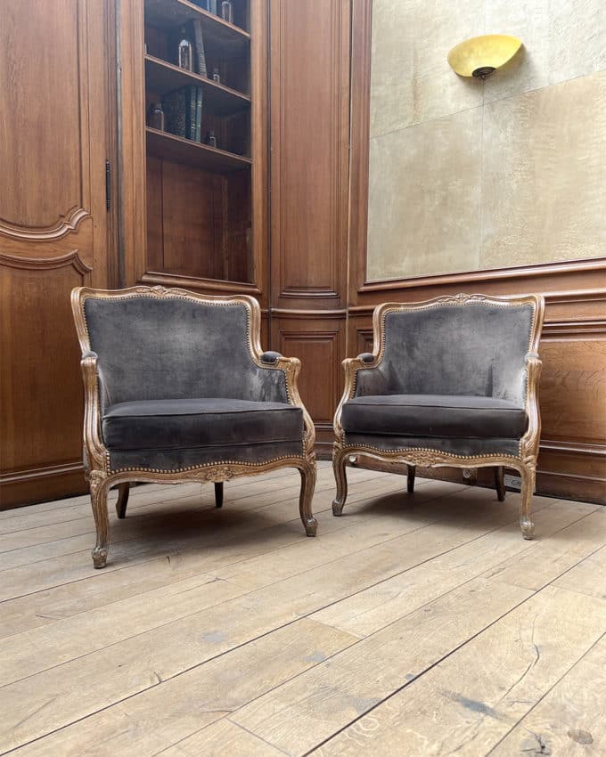 Paire de fauteuils d'esprit Louis XV