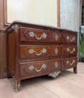 Commode En Bois Naturel Et Bois De Placage D’esprit Louis XV
