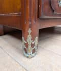 Commode En Bois Naturel Et Bois De Placage D’esprit Louis XV