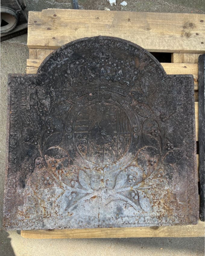 Antique fireback