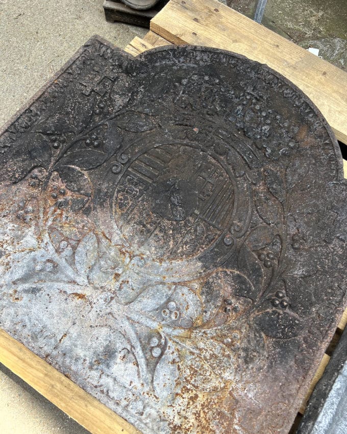 Antique fireback