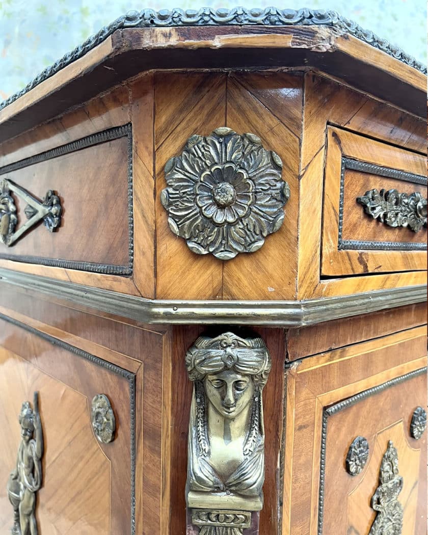 bureau 1930 zoom