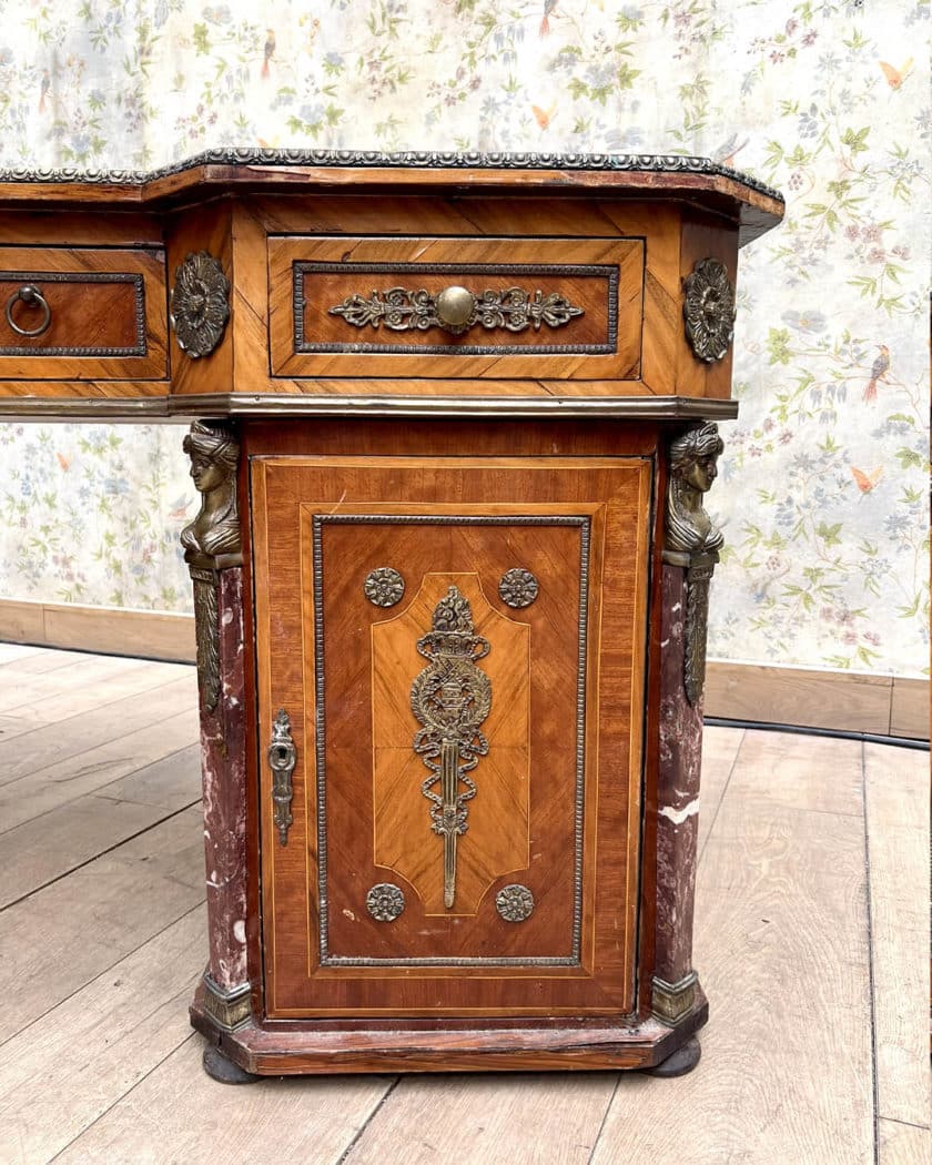 bureau 1930 side 2
