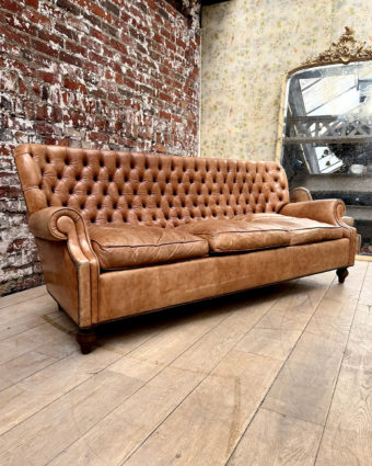 Chesterfield sofa side 1