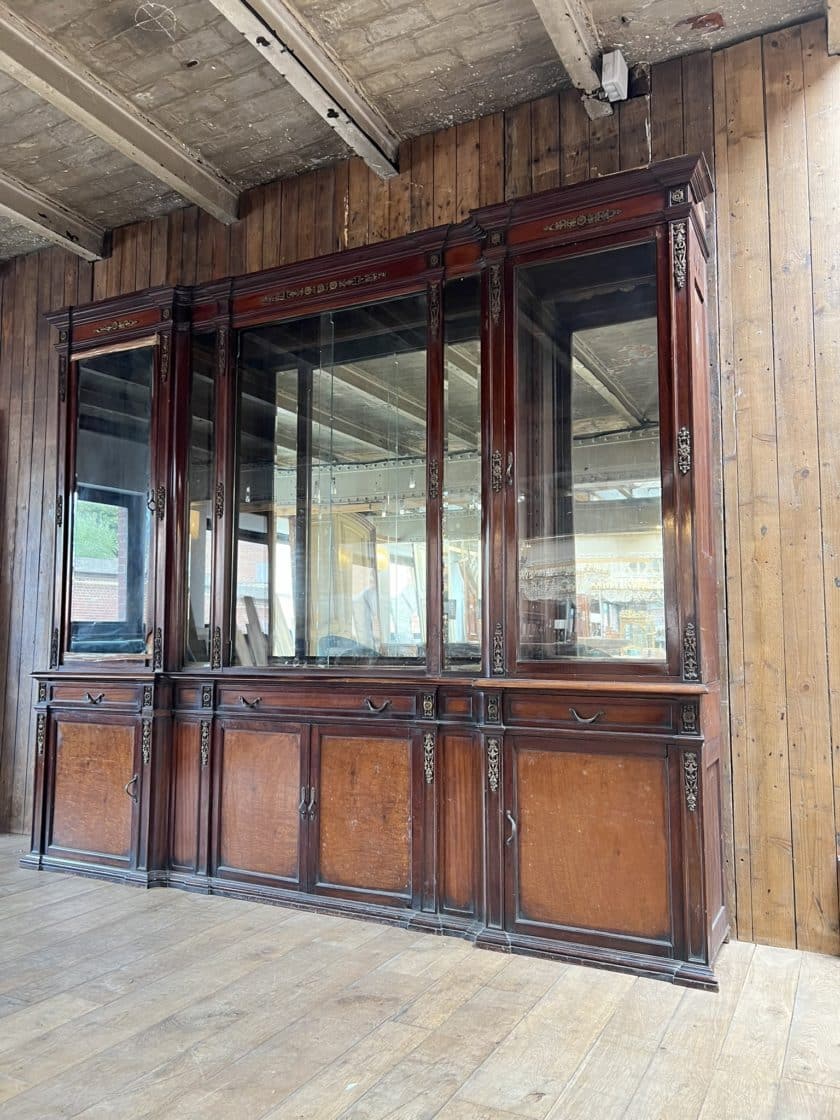 Vitrine de style Empire