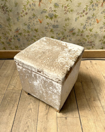 Suite of three square poufs