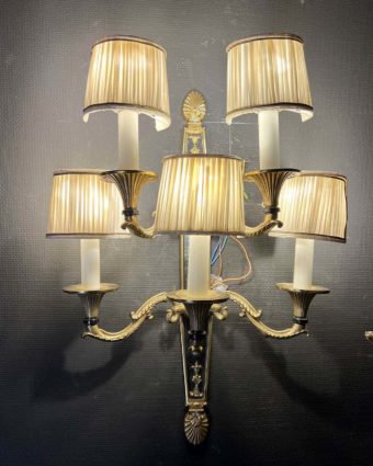 Pair of five-arm sconces in patinated bronze and gilt bronze