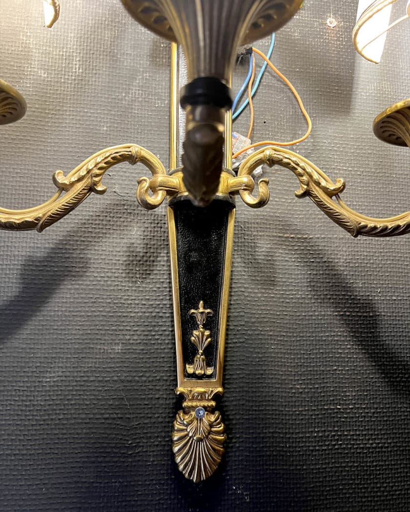 Paire d'appliques en bronze patiné et bronze doré à cinq bras
