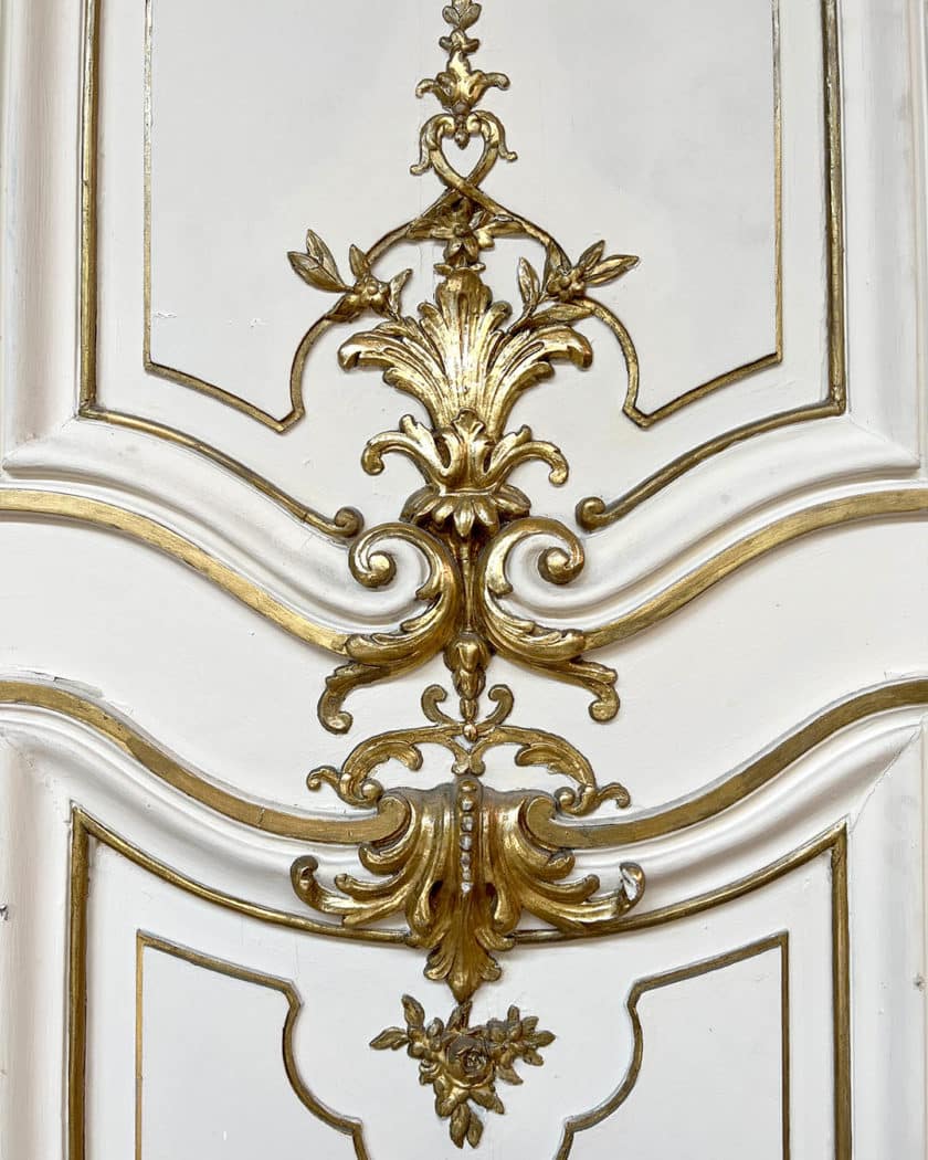 Lot de doubles portes d'esprit Louis XVI
