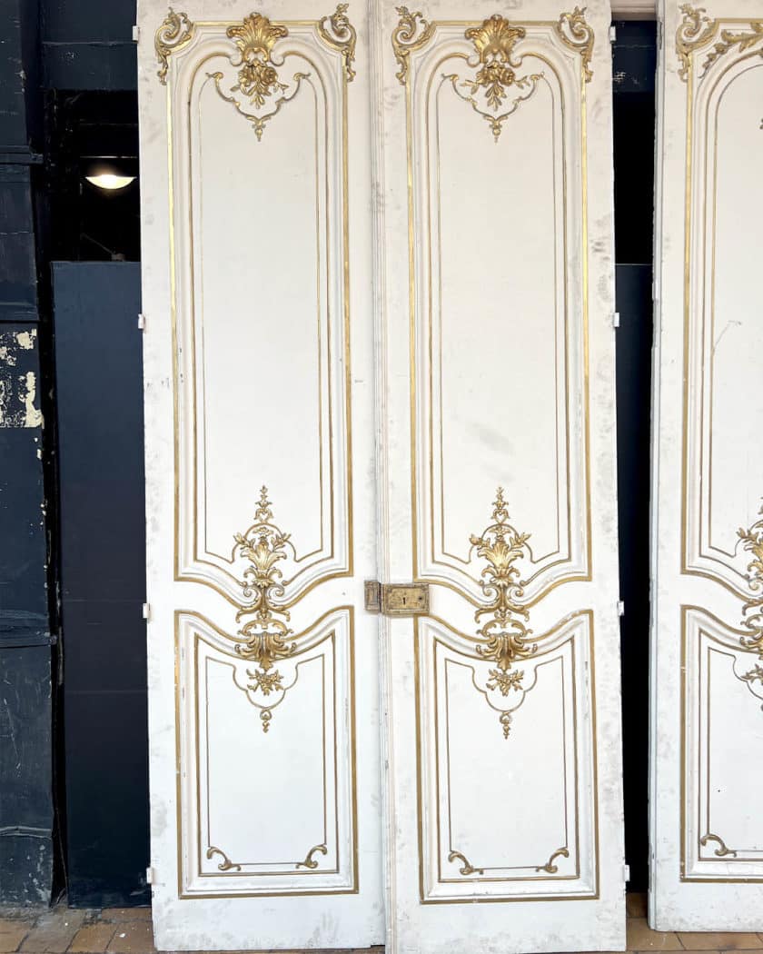 Lot de doubles portes d'esprit Louis XVI