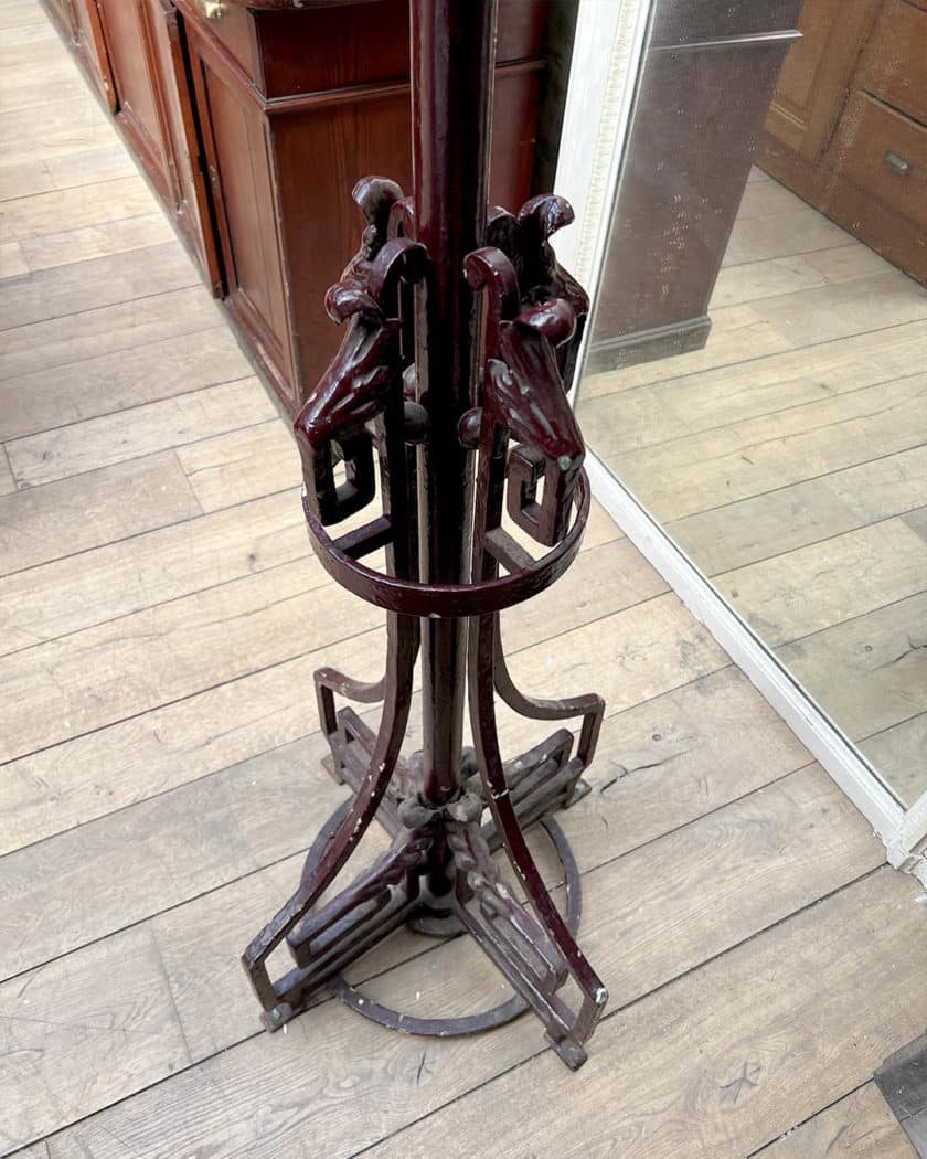 Porte manteau en fonte style Art nouveau