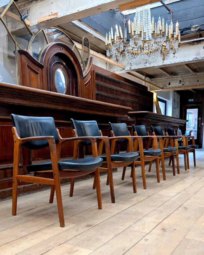 fauteuils par Gondo Gravese