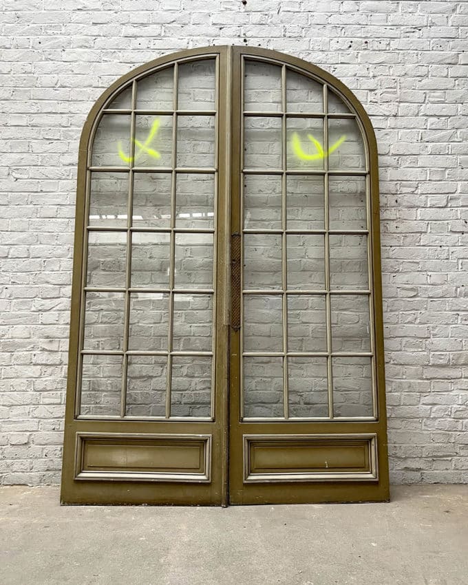 double rounded door 250x168 cm