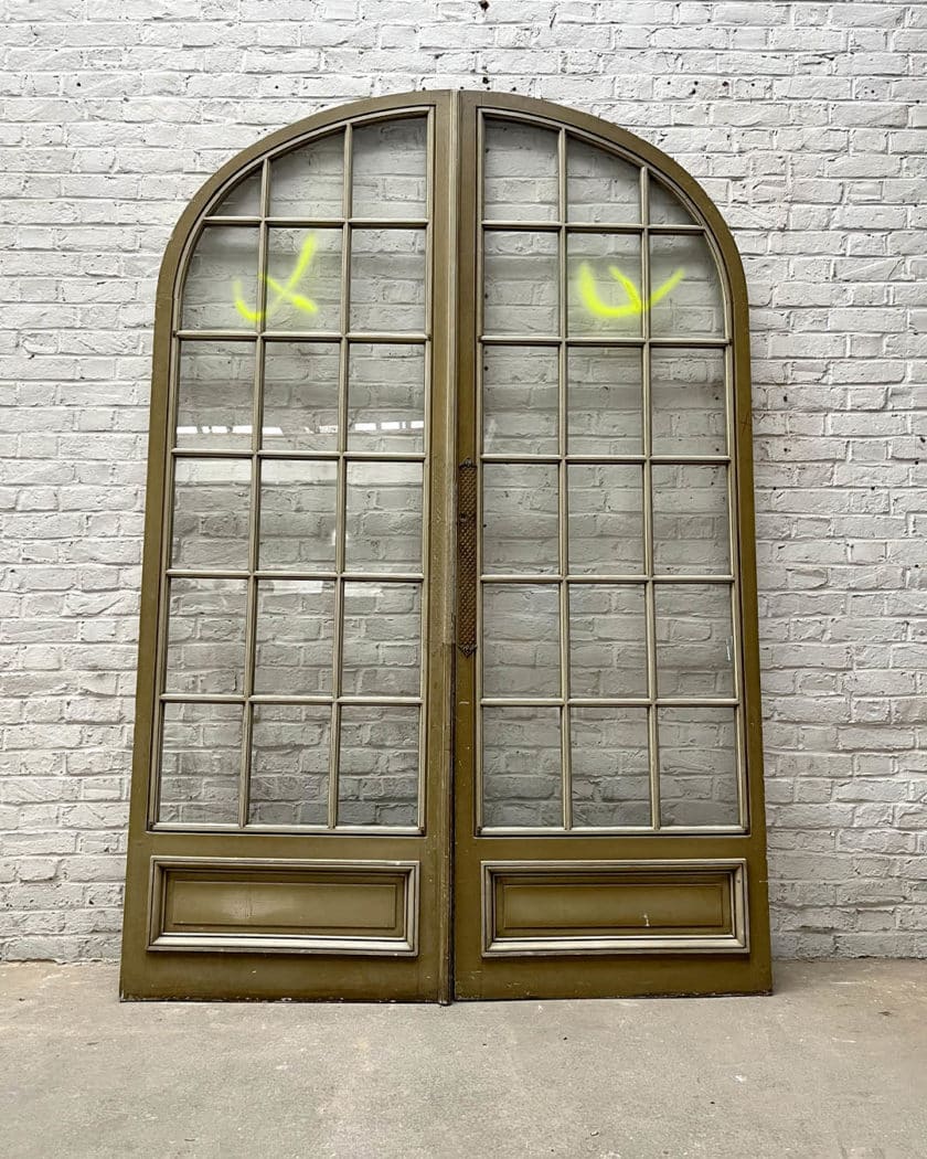 double rounded door 250x168 cm