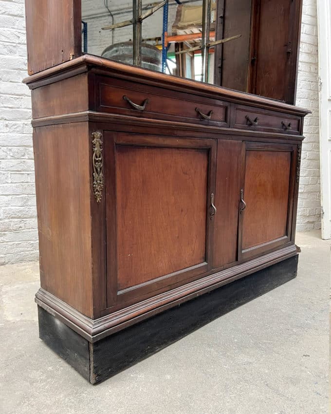 Italian back bar or display case down