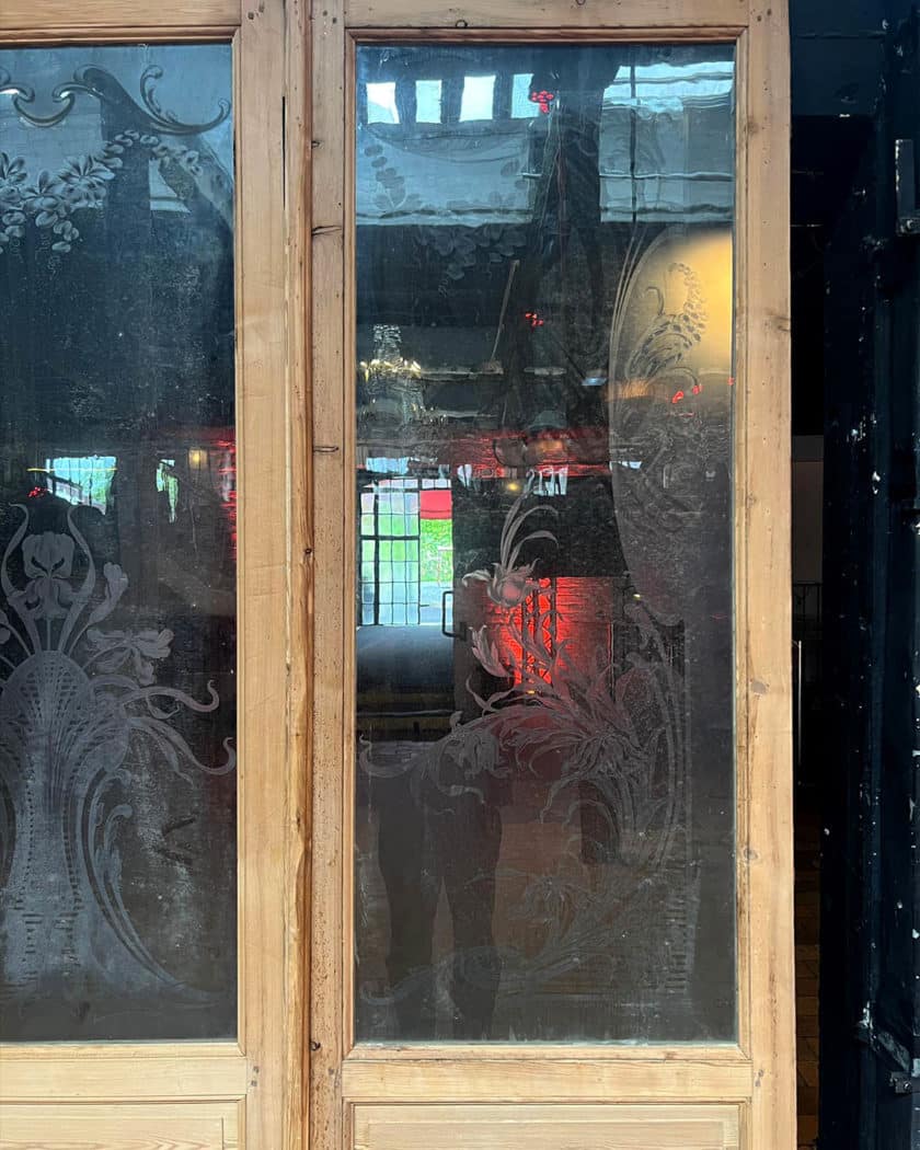 Glass door triptych right