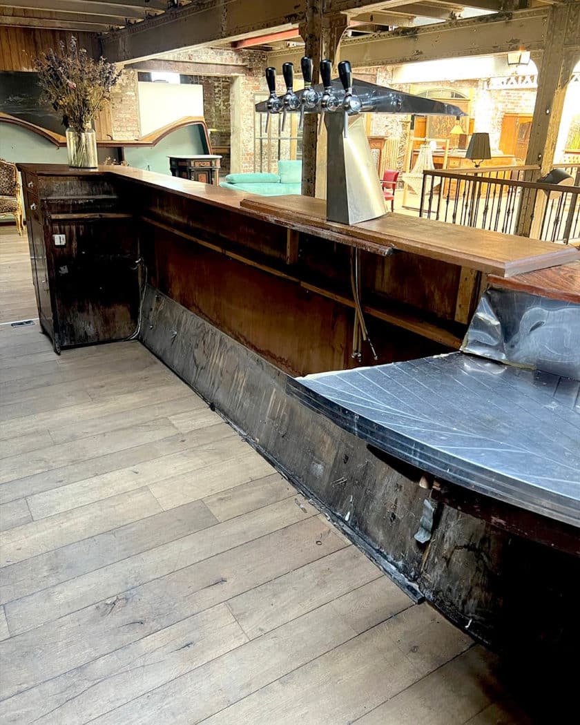 Grand bar contemporain back