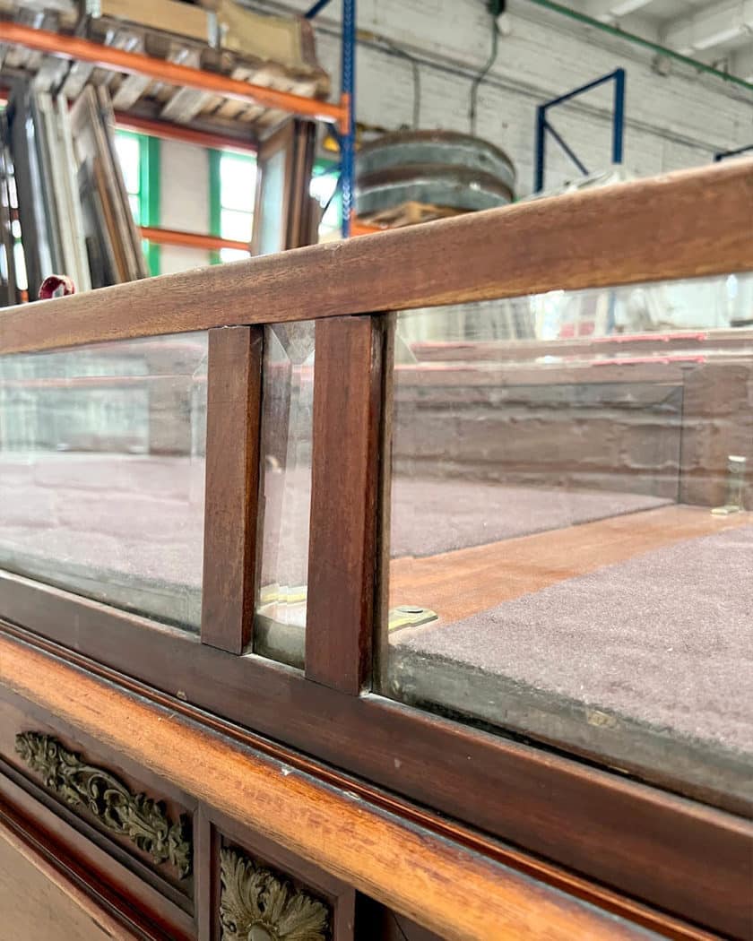 Pair of Palermo zoom3 display cabinets