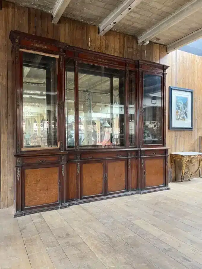 Ensemble de vitrine palermitaine début XXème