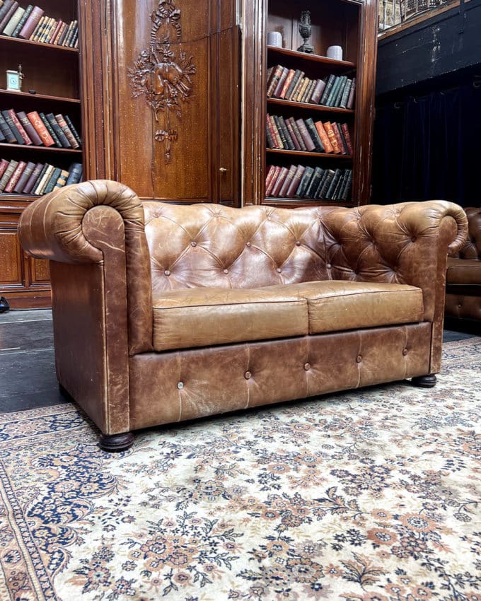 Chesterfield 2-seater sofa in upholstered leather