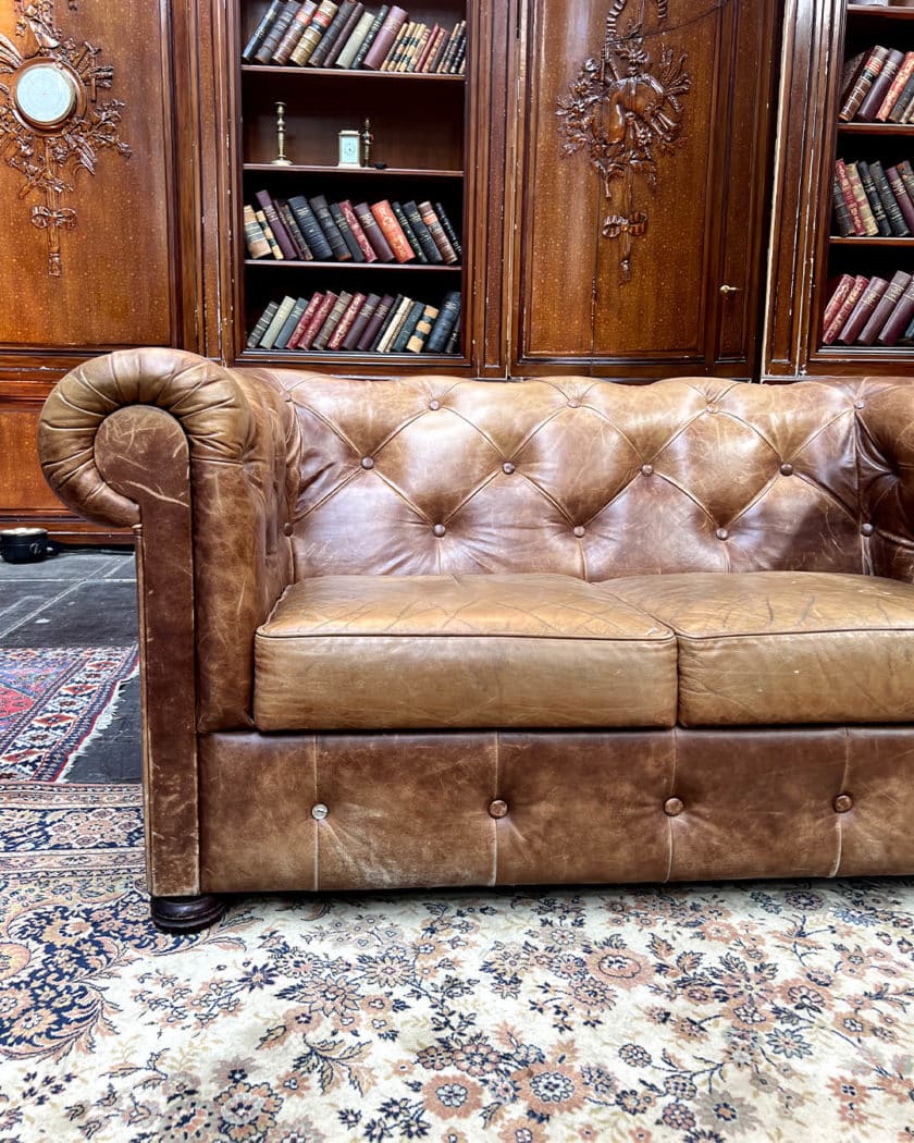 Chesterfield 2-seater sofa in upholstered leather