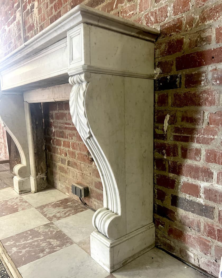 Louis XVI style mantel 145x105x42,5cm