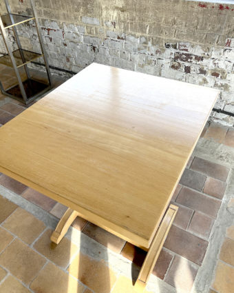 Bistro table