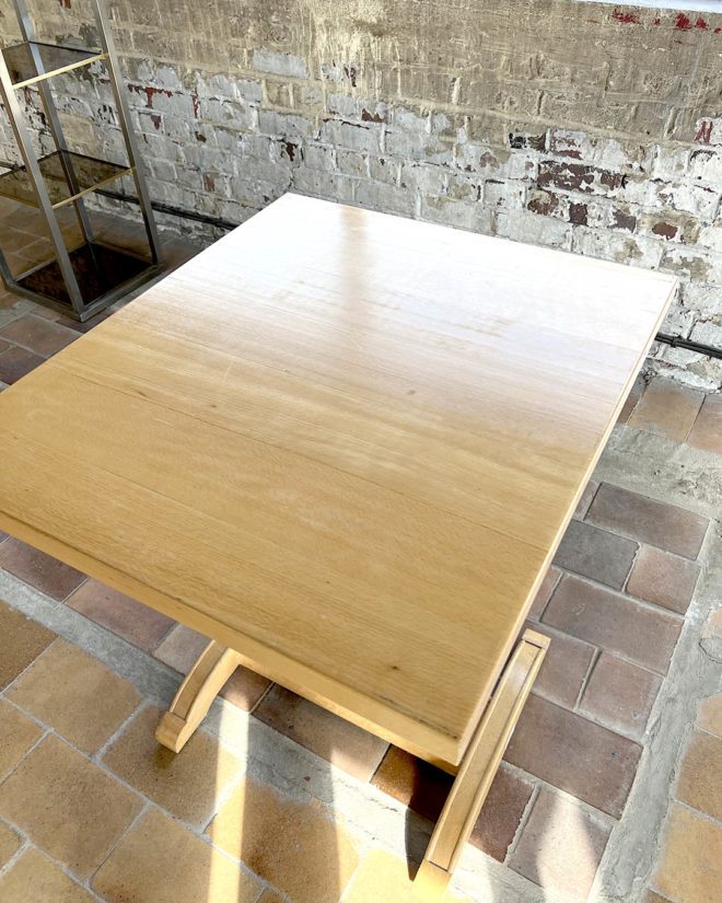 Bistro table
