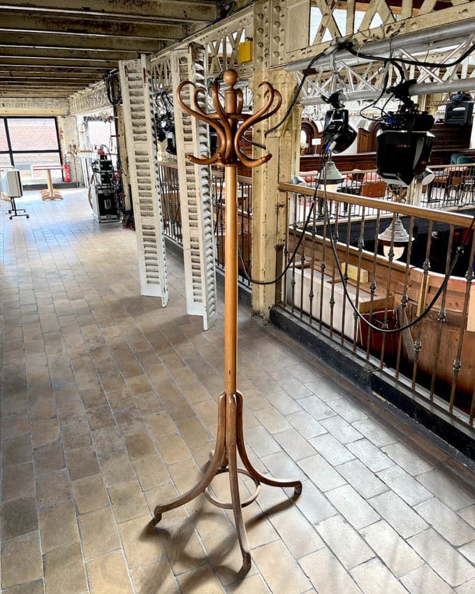 Parrot coat rack