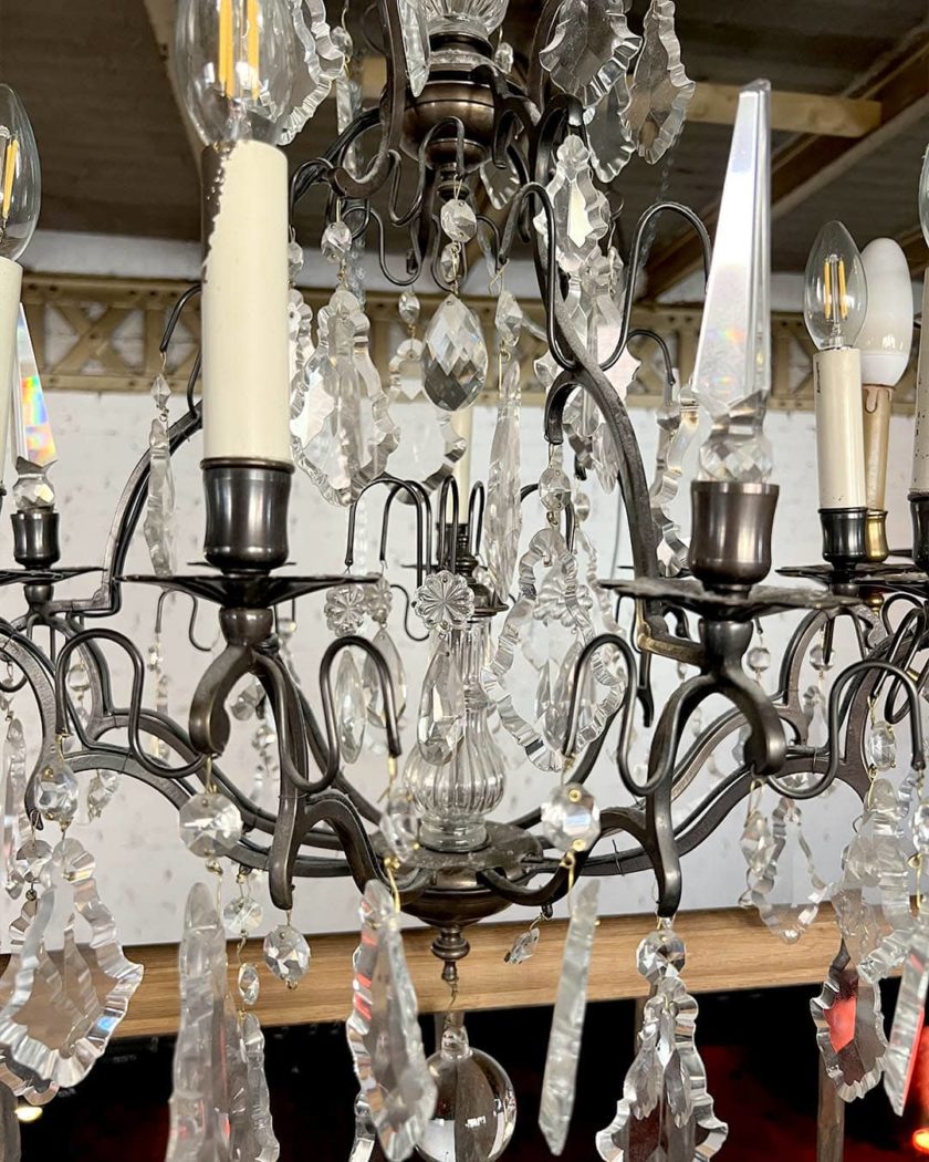 Lustre en bronze patine noir d'esprit Louis XV
