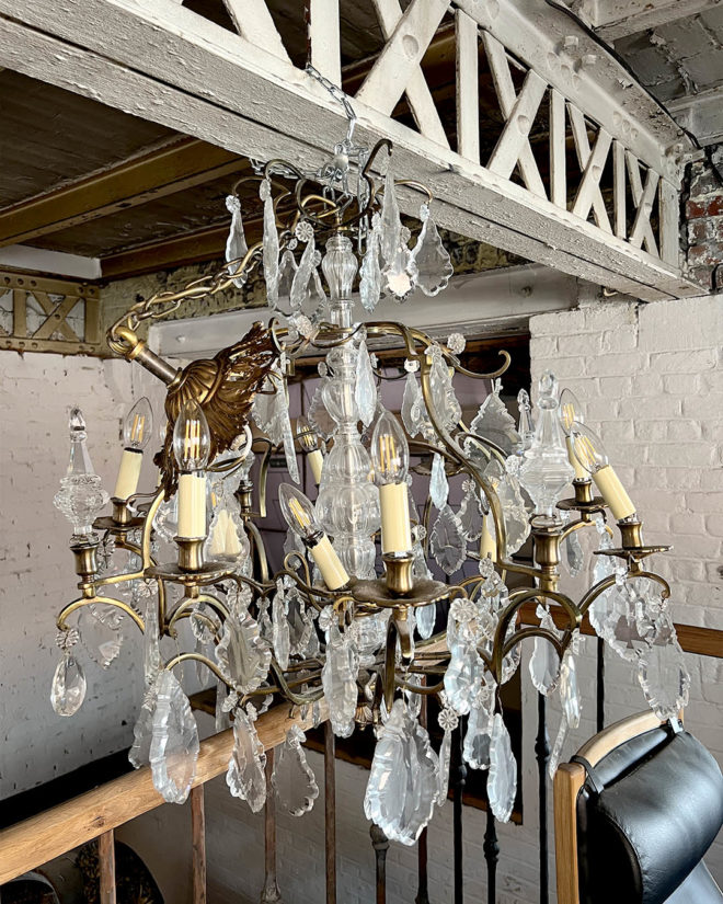 Lustre en bronze et cristal d'esprit Louis XV