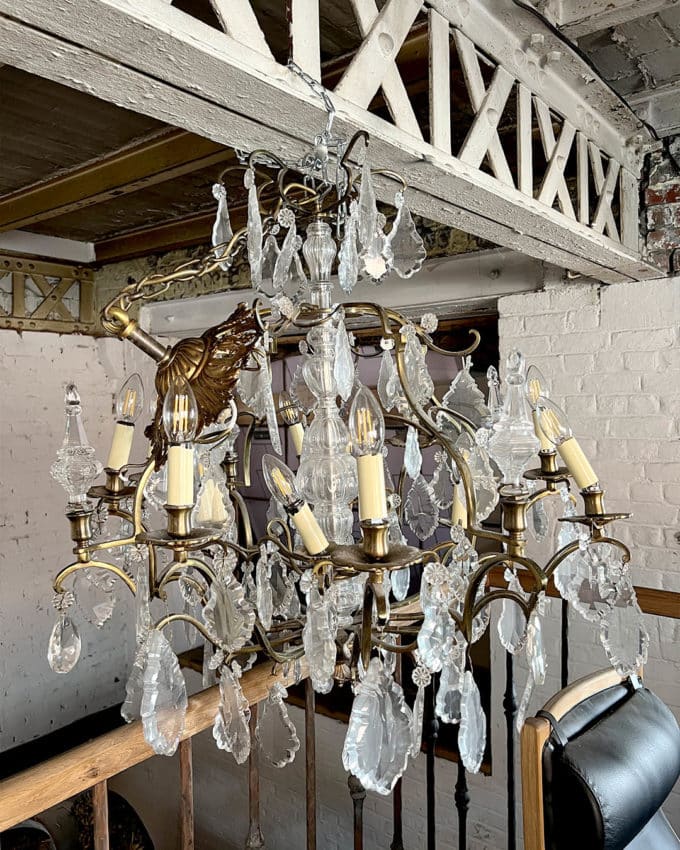 Lustre en bronze et cristal d'esprit Louis XV