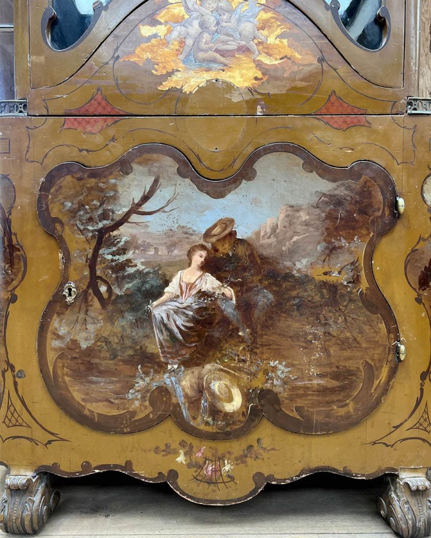 Vitrine peinte italienne